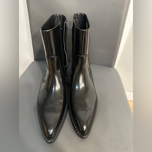 Massimo Dutti Glossy Black Leather Boots - Picture 3 of 12